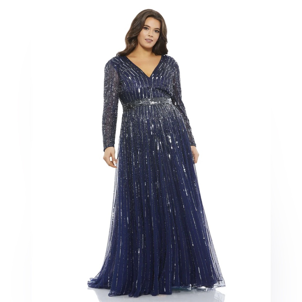 NWT $598 MAC DUGGAL EMBELLISHED ILLUSION LONG SLEEVE V NECK A LINE GOWN 5520